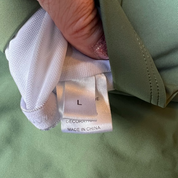 WOMANS 2 PIECE TANKINI - Picture 4 of 11